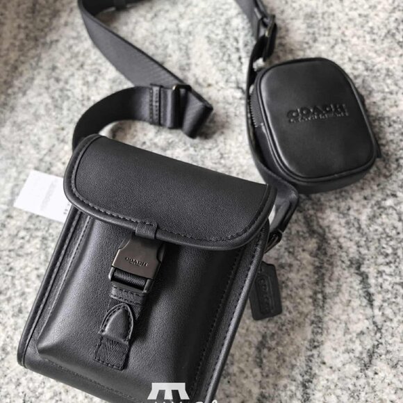 NWT COACH Mens Charter North/South Crossbody - BLACK - Picture 3 of 9